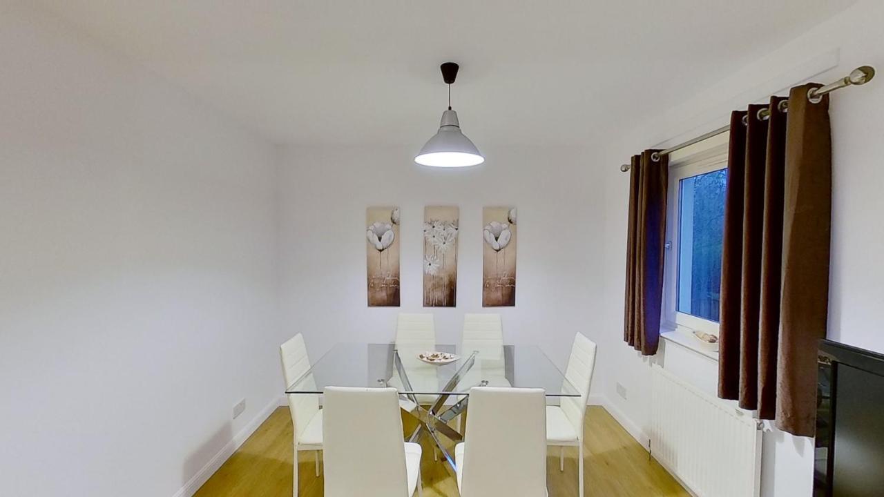 Orange Town House - Shaw Road, Only 6 Minutes To City Centre Aberdeen Zewnętrze zdjęcie